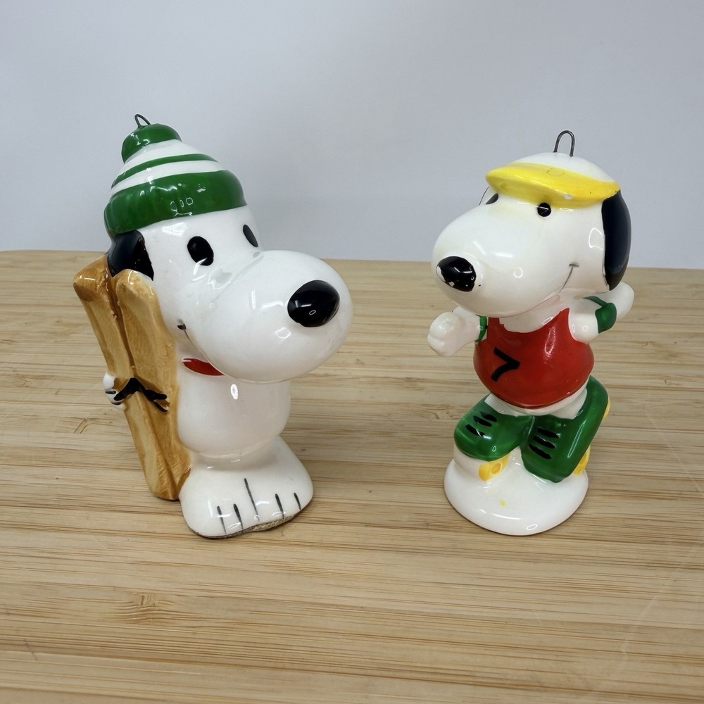 Vintage Snoopy Ceramic Skiing Roller Skating Christmas Ornament Japan 1966  Read